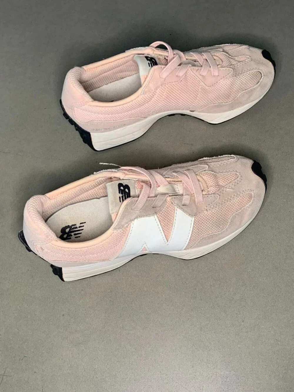 New Balance 327 Bungee Lace kids sneakers in Pink with White
